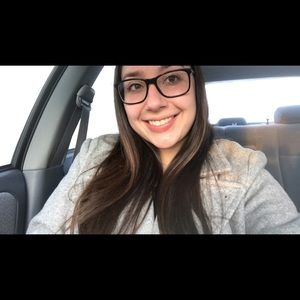 Meet your Posher, Amy